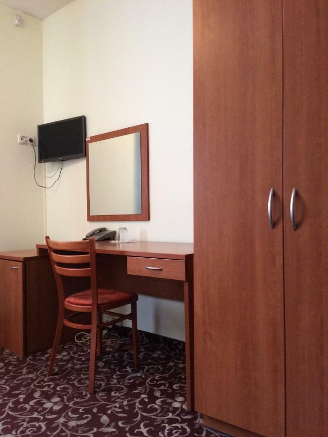 Motel Paradise Vilnius Bagian luar foto